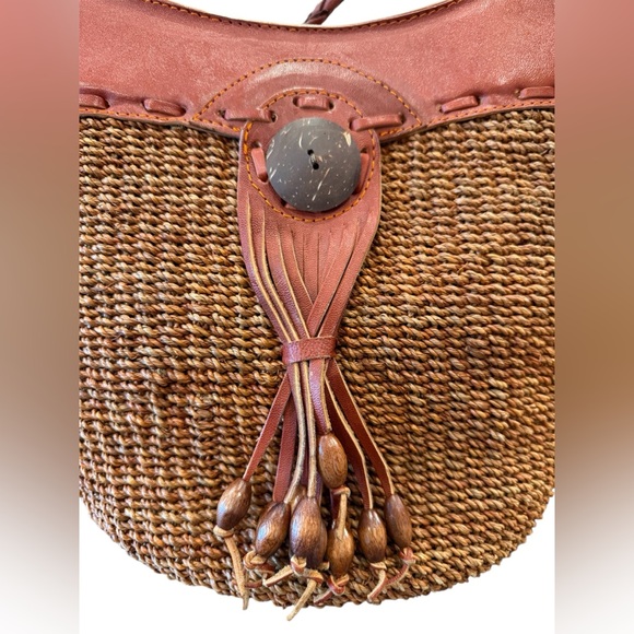 🔴Handmade Vintage Bucket Bag, Leather and Woven Sisal, Made in Indonesia - Picture 5 of 10